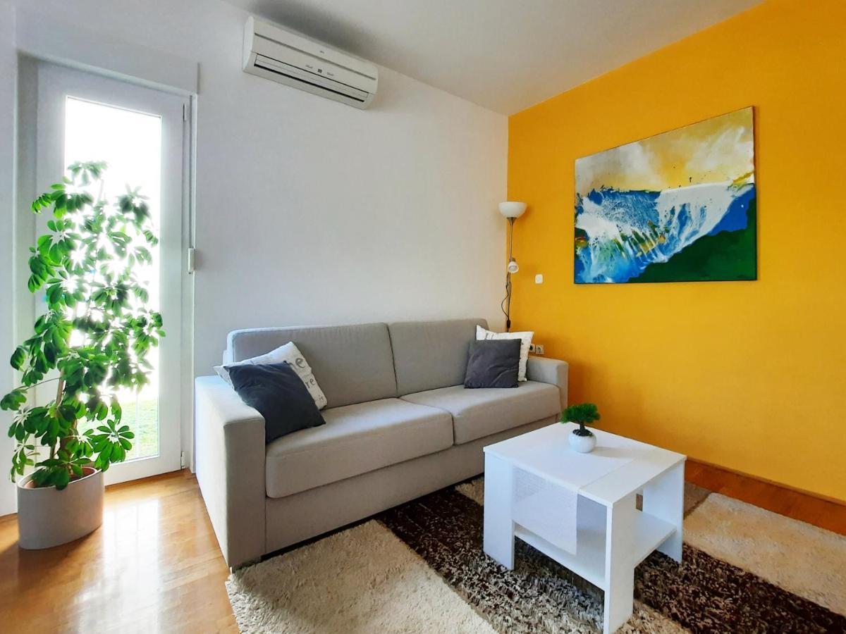Apartment Violetta-Punta Umag Eksteriør billede